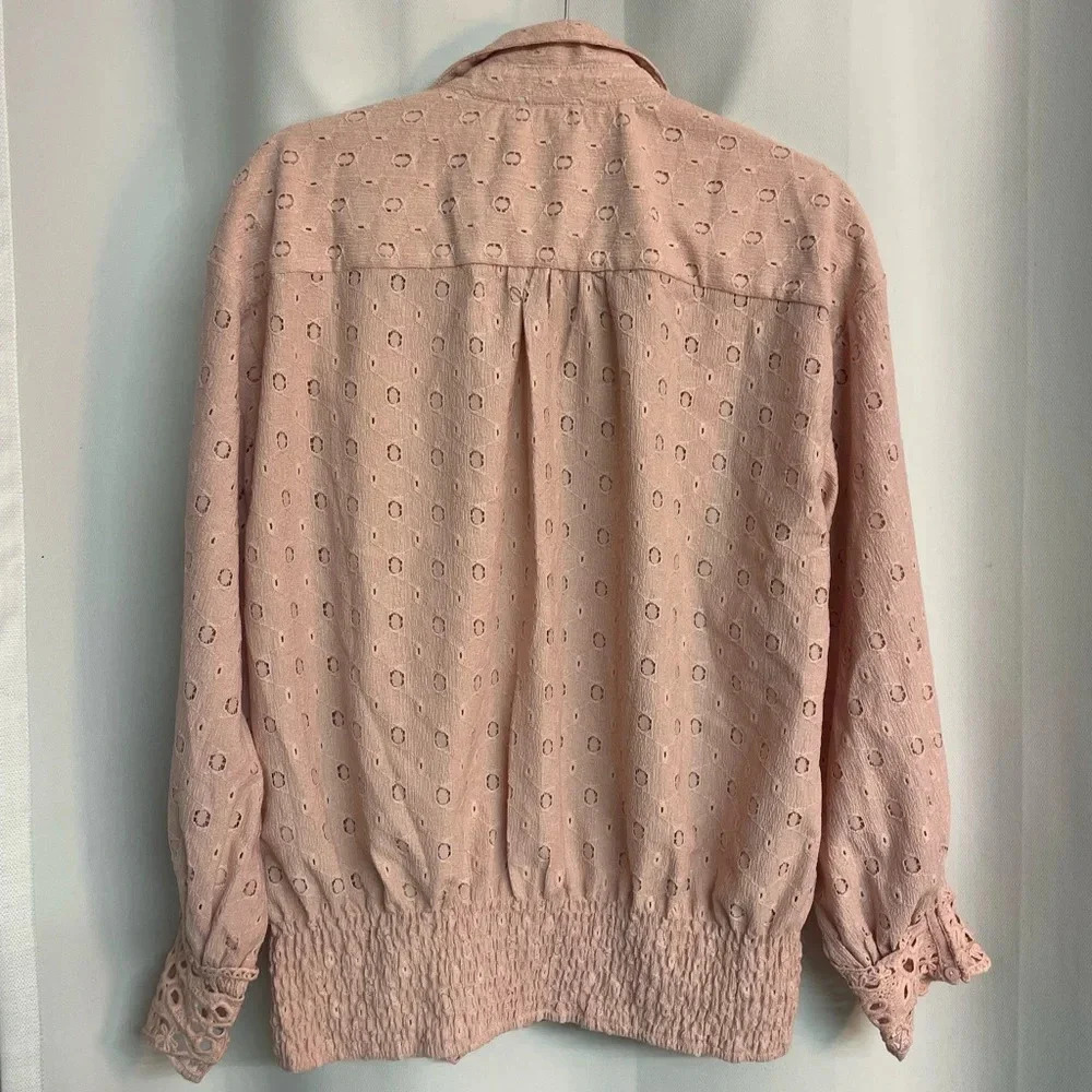 Suzanne Betro women’s pink eyelet trim blouse size large - Picture 4 of 7